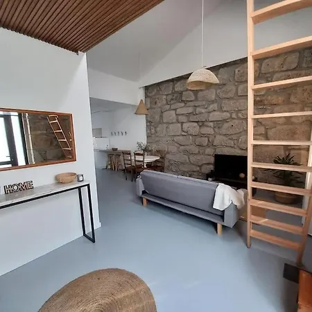 Casa Da Guidinha - 1930s W/ Private Backyard Holiday home Recarei